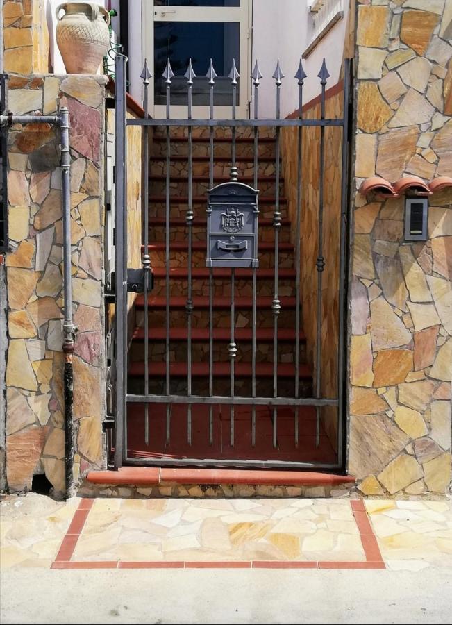 Casa Di Giorgio-Fronte Spiaggia ピッツォ エクステリア 写真