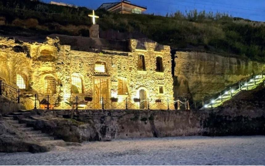 Casa Di Giorgio-Fronte Spiaggia ピッツォ エクステリア 写真