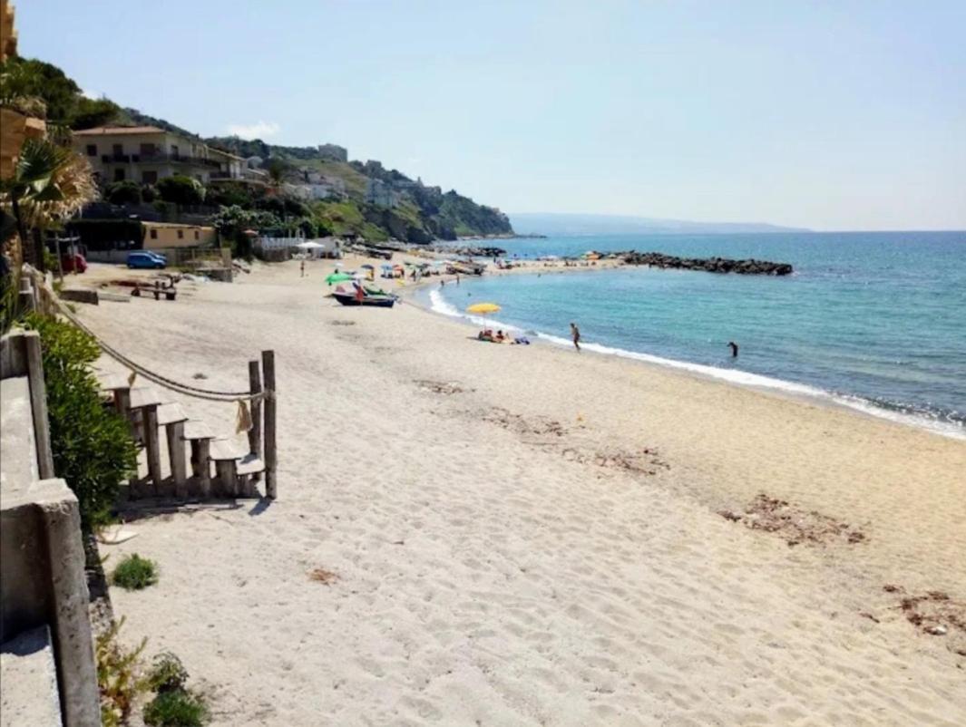 Casa Di Giorgio-Fronte Spiaggia ピッツォ エクステリア 写真